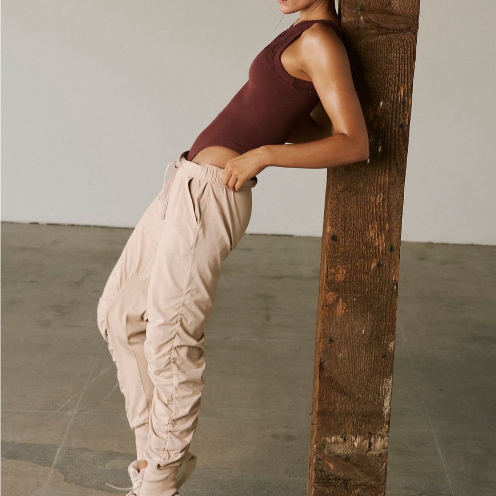 Free People Hot Shot Shirred Pants Size XS Color Doe